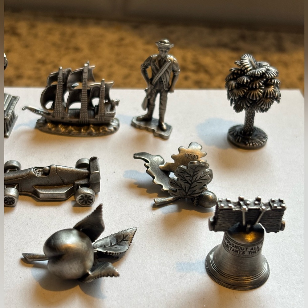 11 piece Pewter Hallmark Miniature Collectible Set - Picture 3 of 13